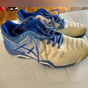 ASICS Women's Sneakers in Cream and Blue